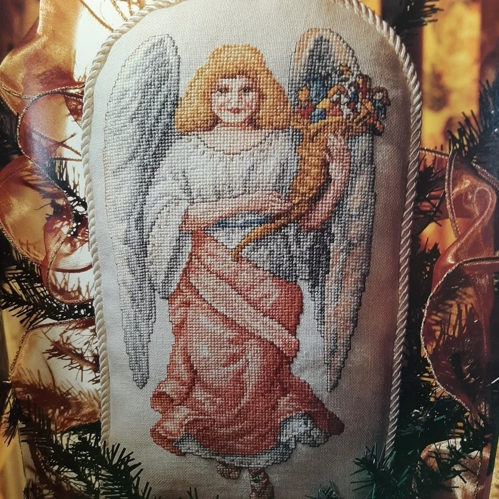 EUC MERRY CHRISTMAS ABC's
